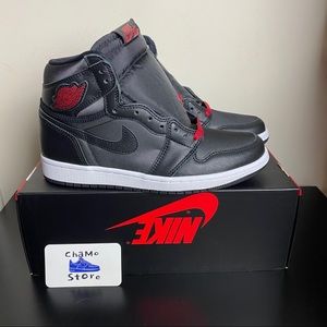 Nike Air Jordan 1 Retro High OG "black Satin”